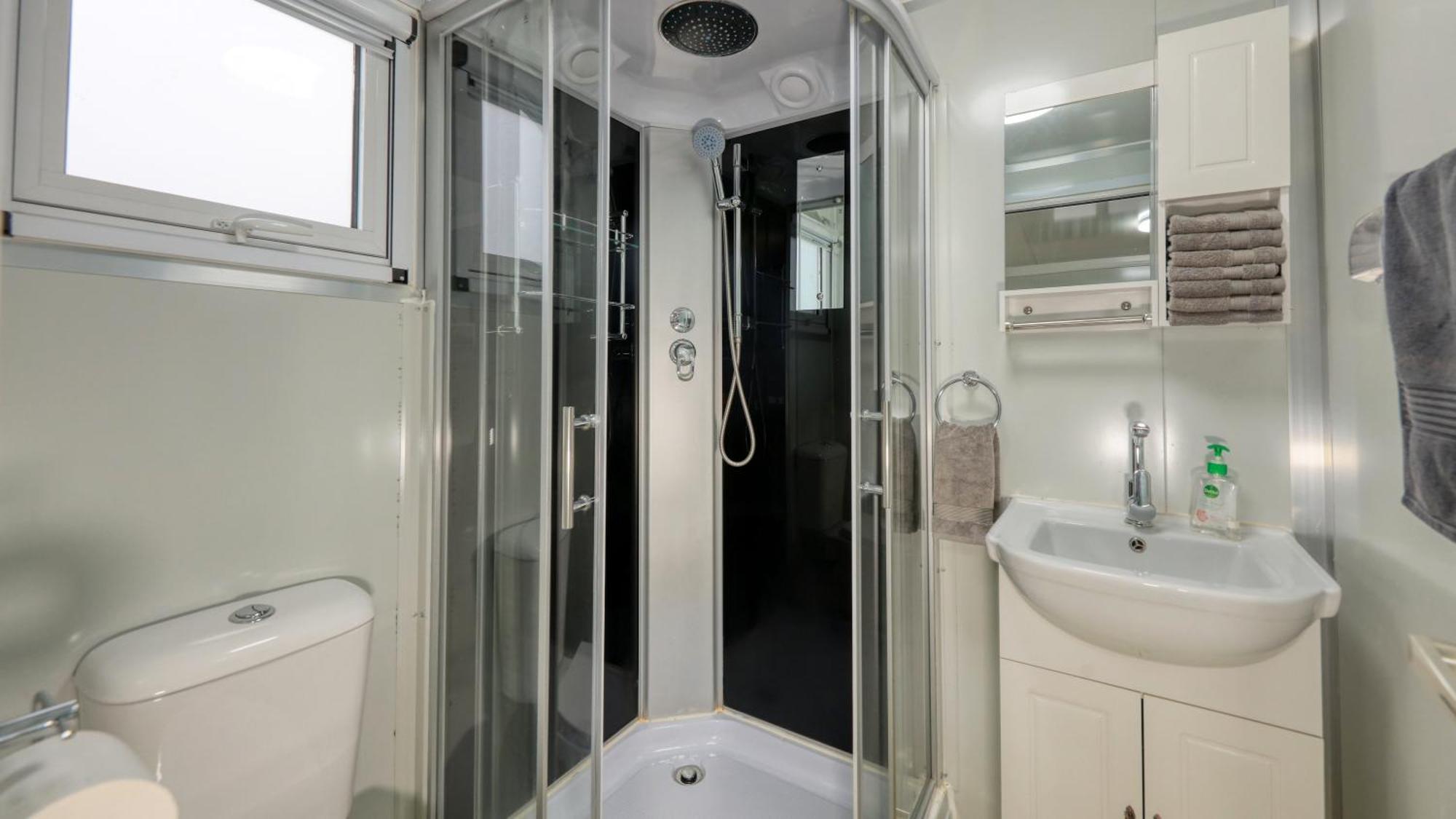 White Cliffs Self Contained Cabin Accommodation Exteriör bild